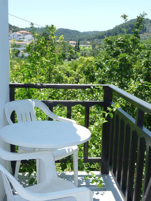 Golden Sun Otel Kokkari Oda fotoğraf